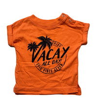 Load image into Gallery viewer, unisex Baby Berry, orange cotton t-shirt / top, EUC, size 000,  