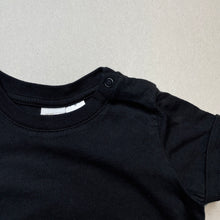 Load image into Gallery viewer, unisex H&amp;M, black cotton t-shirt / top, EUC, size 0,  