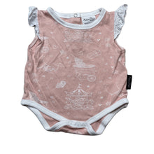 Load image into Gallery viewer, Girls Aster &amp; Oak, organic cotton bodysuit / romper, fairy floss, GUC, size 000,  