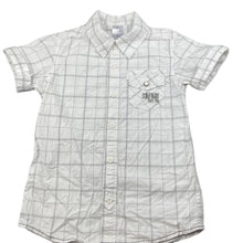 Load image into Gallery viewer, Boys Target, lightweight cotton short sleeve shirt, EUC, size 6,  