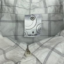 Load image into Gallery viewer, Boys Target, lightweight cotton short sleeve shirt, EUC, size 6,  