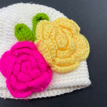 Load image into Gallery viewer, Girls handmade, hat / beanie, GUC, size 000-00,  
