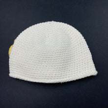Load image into Gallery viewer, Girls handmade, hat / beanie, GUC, size 000-00,  