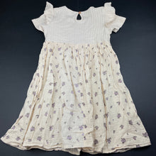 Load image into Gallery viewer, Girls Target, spliced casual dress, GUC, size 7, L: 63cm
