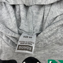 Load image into Gallery viewer, Boys Bonds, cotton long sleeve hooded t-shirt / top, FUC, size 00,  
