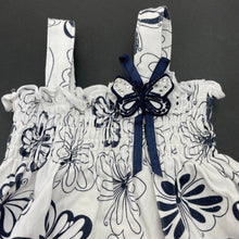 Load image into Gallery viewer, Girls Baby Baby, navy &amp; white summer top, GUC, size 0000,  