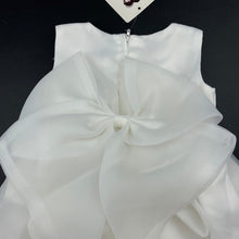 Load image into Gallery viewer, Girls Baby Dress Production, lined formal / party dress, armpit to armpit: 25cm, NEW, size 6 months, L: 40cm