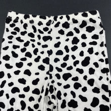Load image into Gallery viewer, Girls Guess, stretchy animal print leggings / bottoms, GUC, size 00,  