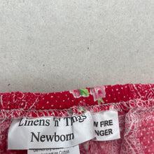 Load image into Gallery viewer, Girls Linens &#39;n&#39; Things, floral cotton bloomers / nappy cover, EUC, size 0000,  
