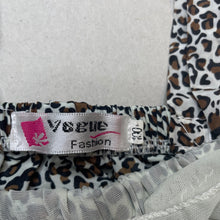 Load image into Gallery viewer, Girls Vogue Fashion, lightweight leopard summer top, GUC, size 3,  