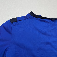 Load image into Gallery viewer, Boys Decathlon, blue sports / activewear top, EUC, size 8,  