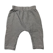 Load image into Gallery viewer, unisex Cotton On, stretchy leggings / bottoms, elasticated, GUC, size 000,  