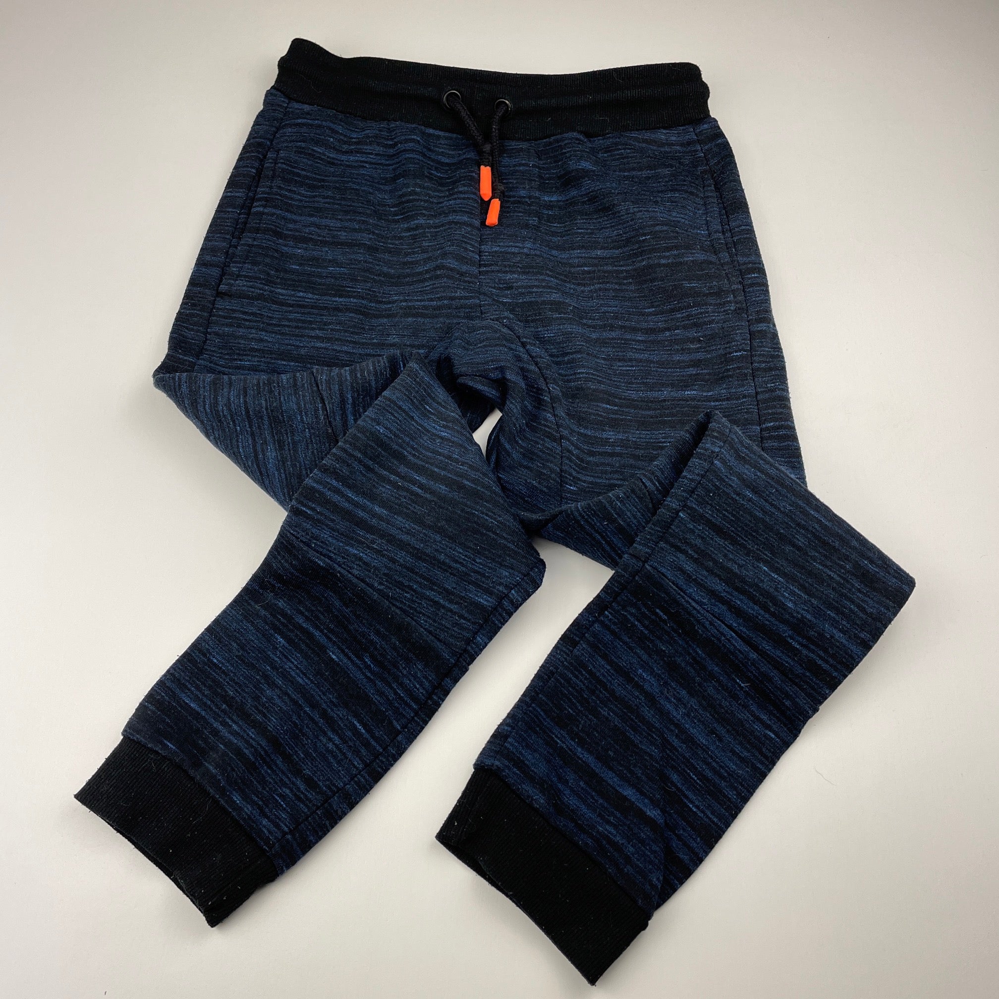 Plus Size Winter Fleece Track Pants For Women - Navy Blue, Sports Lower,  Sports Tack Pant, Lower Pants, Running Pants, ट्रैक पैंट - Tanya  Enterprises, Ludhiana | ID: 2852249857473
