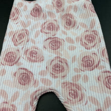 Load image into Gallery viewer, Girls Kyle &amp; Deena, ribbed floral leggings / bottoms, GUC, size 00,  