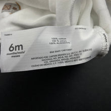 Load image into Gallery viewer, unisex Carters, cotton bodysuit / romper, farm yard, EUC, size 00,  
