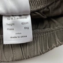 Load image into Gallery viewer, Boys Dymples, brown cotton shorts, elasticated, EUC, size 000,  