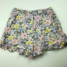Load image into Gallery viewer, Girls Target, lined viscose / linen floral shorts, elasticated, EUC, size 6,  