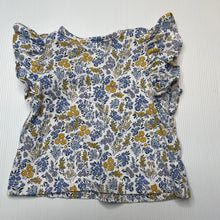 Load image into Gallery viewer, Girls Baby Berry, floral cotton t-shirt / top, GUC, size 00,  