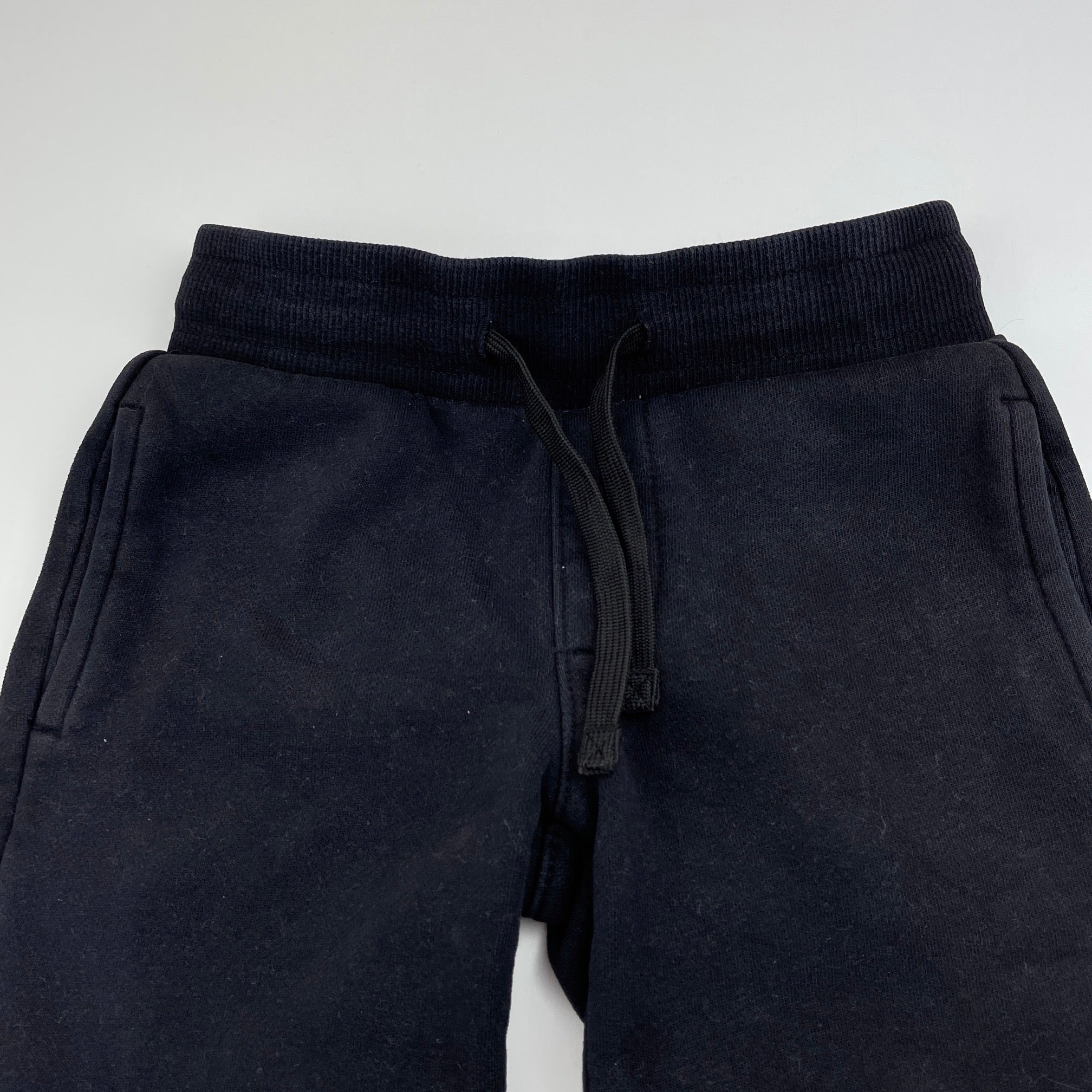 Target, navy fleece lined track / sweat pants, elasticated, Inside leg:  53cm, FUC, size 5-6, – DaisyChainClothing