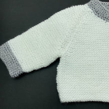 Load image into Gallery viewer, Girls handmade, knitted cardigan, L: 21cm, armpit to armpit: 25cm, EUC, size 0,  