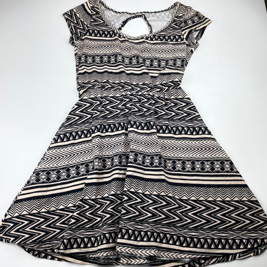 Girls stretchy, casual dress, labels removed, armpit to armpit: 35cm, FUC, size 10-12, L: 68cm