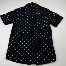 Load image into Gallery viewer, Boys KID, black &amp; white cotton short sleeve shirt, EUC, size 7,  