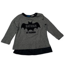 Load image into Gallery viewer, Boys DC Comics, Batman soft cotton long sleeve top + detachable cape, GUC, size 1,  