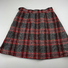 Load image into Gallery viewer, Girls woven, skirt, no labels, L: 40cm, W: 29cm across, GUC, size 5-6,  