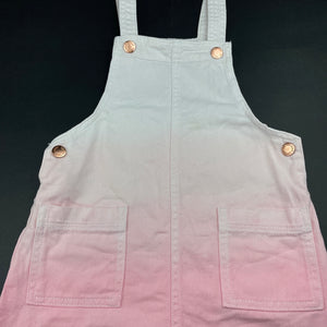 Girls 1964 Denim Co, pink & white denim overalls dress, light mark on front, FUC, size 7, L: 64cm