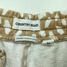 Load image into Gallery viewer, Girls Country Road, embroidered Aust cotton shorts, elasticated, FUC, size 6,  