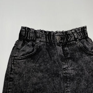 Girls H&M, black denim skirt, elasticated, L: 35.5cm, EUC, size 9,  