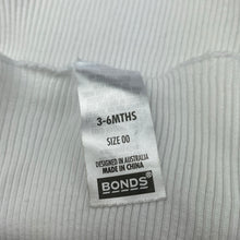 Load image into Gallery viewer, unisex Bonds, white ribbed cotton singlet top, EUC, size 00,  