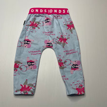 Load image into Gallery viewer, Girls Bonds, stretchy leggings / bottoms, elasticated, EUC, size 00,  