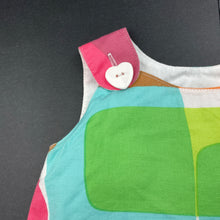 Load image into Gallery viewer, Girls Baby Boxes, colourful cotton dress, GUC, size 000, L: 30cm