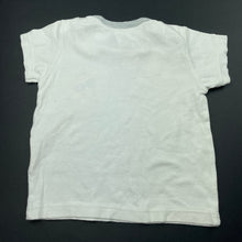 Load image into Gallery viewer, Boys Carters, white cotton t-shirt / top, giraffe, GUC, size 00,  