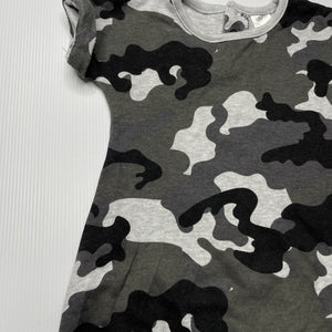 Boys Baby Berry, camo print cotton romper, GUC, size 000,  