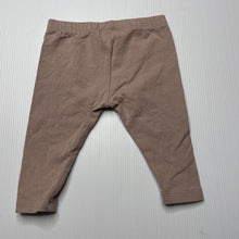 Load image into Gallery viewer, unisex Target, organic cotton blend leggings / bottoms, EUC, size 000,  