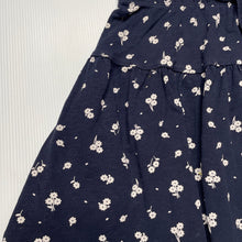 Load image into Gallery viewer, Girls Target, navy floral skirt, elasticated, L: 32cm, small mark front, FUC, size 6,  