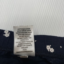 Load image into Gallery viewer, Girls Target, navy floral skirt, elasticated, L: 32cm, small mark front, FUC, size 6,  