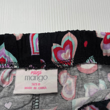Load image into Gallery viewer, Girls Mango, cotton shorts, elasticated, hearts, NEW, size 8,  