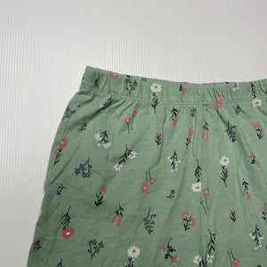 Girls Anko, green floral cotton pyjama shorts, EUC, size 8,  