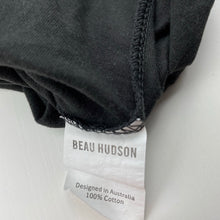 Load image into Gallery viewer, Boys BEAU HUDSON, lightweight cotton longline t-shirt / top, GUC, size 8,  