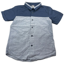 Load image into Gallery viewer, Boys H&amp;T, blue cotton short sleeve shirt, EUC, size 6,  