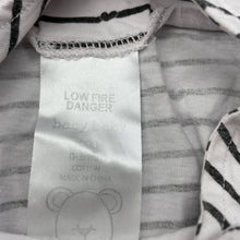 Load image into Gallery viewer, Girls Baby Baby, lightweight cotton romper, GUC, size 000,  