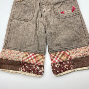 Girls sweet flower, cotton shorts, elasticated, Inside leg: 18cm, GUC, size 2,  