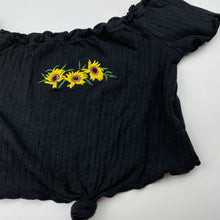 Load image into Gallery viewer, Girls SHEIN, embroidered ribbed cropped t-shirt / top, EUC, size 9,  