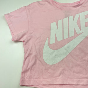 Girls Nike, Athletic cut cropped t-shirt / top, FUC, size 6-7,  