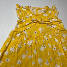 Load image into Gallery viewer, Girls LC Waikiki, yellow floral cotton dress, EUC, size 1, L: 41cm