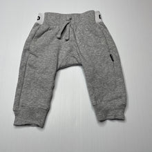 Load image into Gallery viewer, unisex Bonds, grey fleece lined track pants, elasticated, EUC, size 00,  