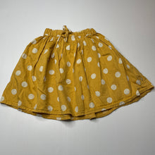 Load image into Gallery viewer, Girls Frugi, organic cotton skirt, elasticated, *marks on front*, L: 35cm, FUC, size 5-6,  